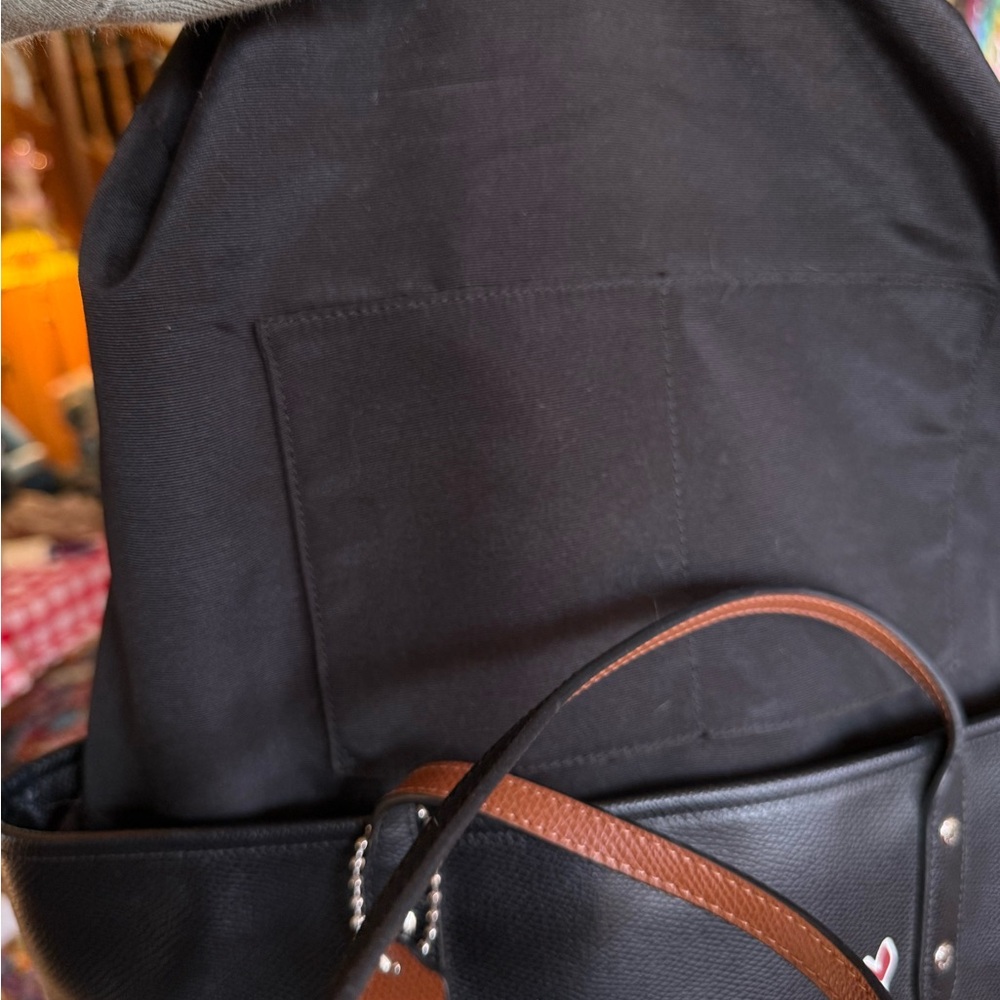 Coach Black Tote with Snoopy Design - Peanuts x Coach - Picture 11 of 16